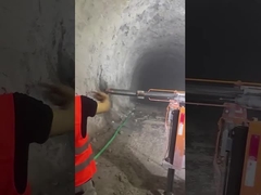 Máquina de perfuração jumbo