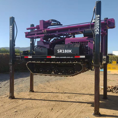 Máquina de perfuração de poços de água com capacidade de 5200 kg e profundidade de perfuração de 180 m