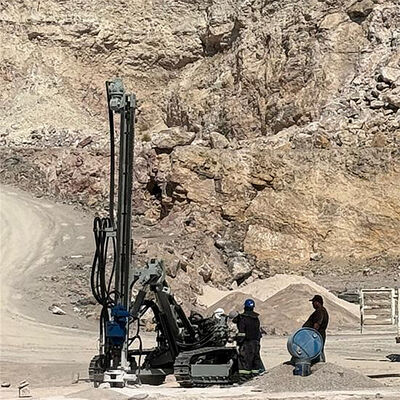 Máquina de perfuração móvel Potência da cabeça rotativa 3,7kw Máquina de perfuração de poços de pequeno porte