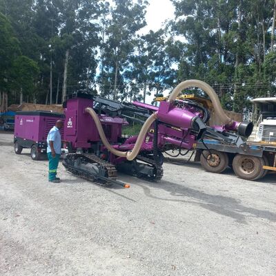 Equipamento de perfuração de buracos de grande rotação de torque de perfuração de rocha dura Máquina de perfuração DTH